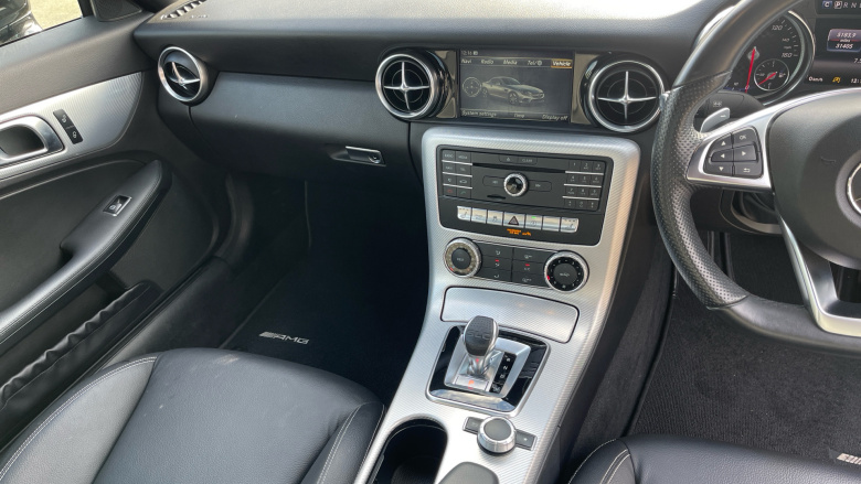 Mercedes-Benz SLC 200 AMG Line 2dr 9G-Tronic Petrol Roadster